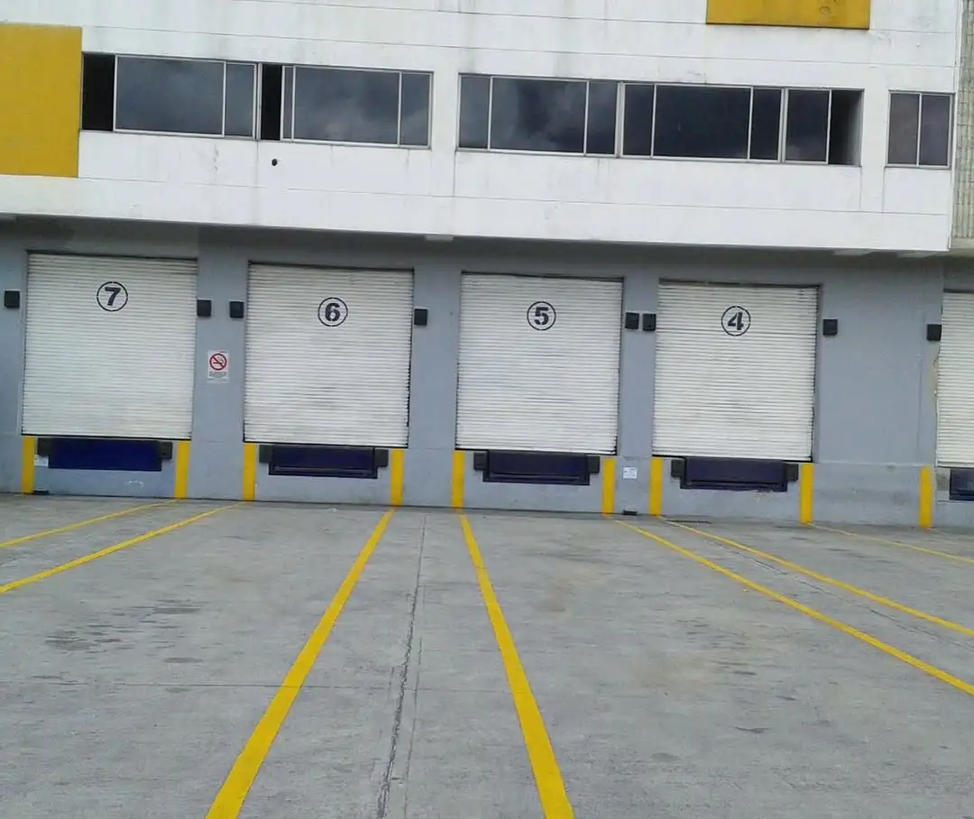 imagen de cortina metalica